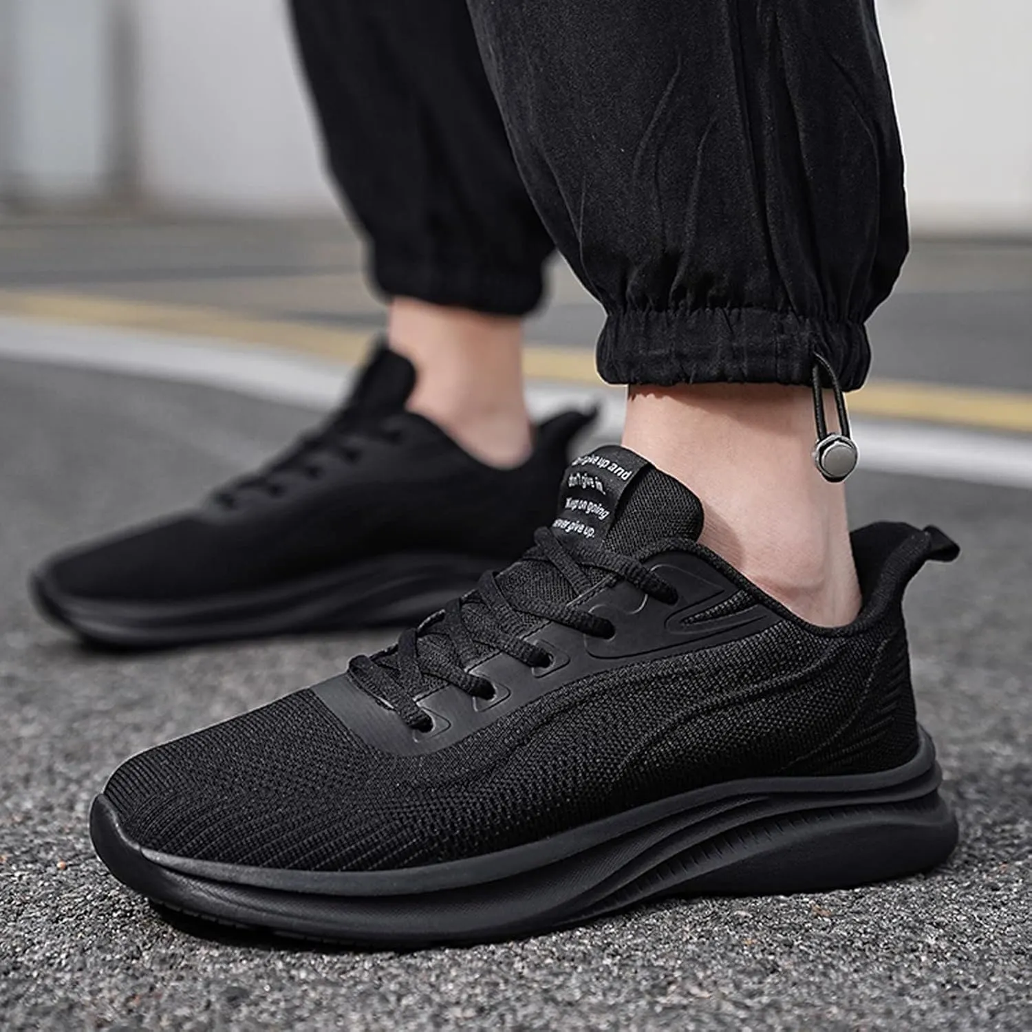Men's Lightweight Non Slip Barefoot Shoes Outdoor Athletic Lace Up Hiking Shoe Men's Arch Support Insole Shoes