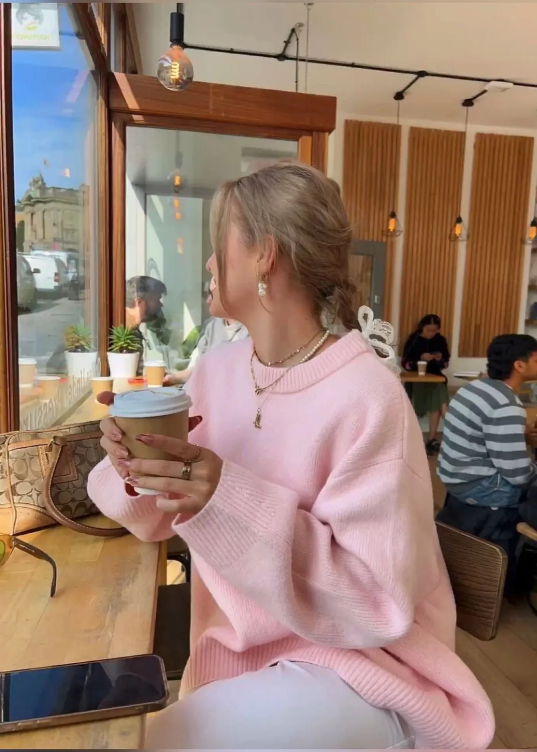 TINA | Roze Oversized Crewneck