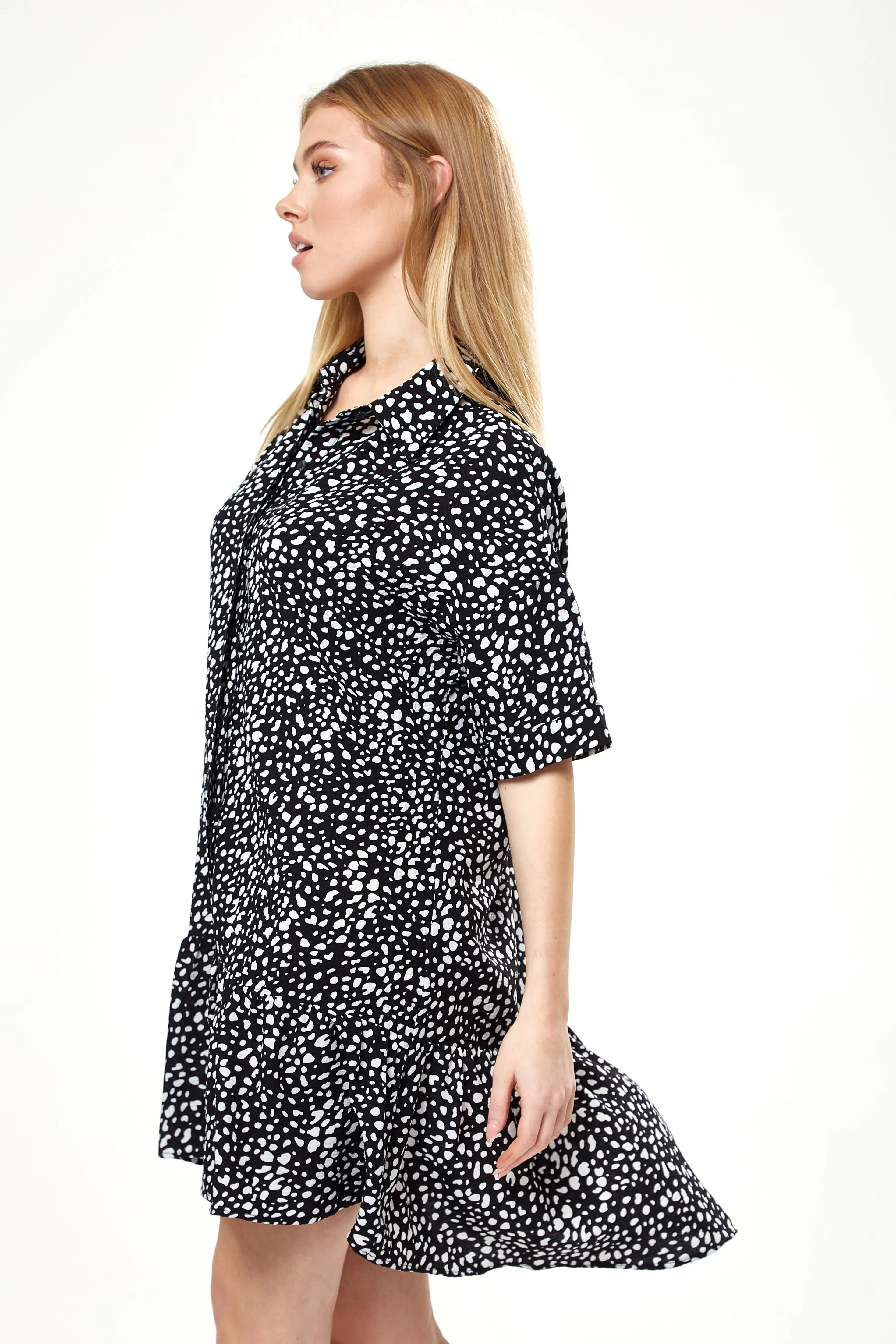 Women's Mini Dress with Short Sleeves in Black and White Animal Print - Stylish and Oversized Fit by Liquorish